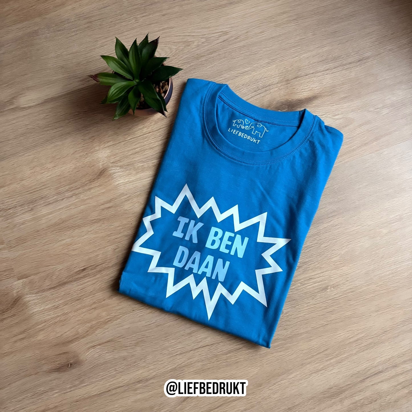 Heren t-shirt met eigen tekst/idee