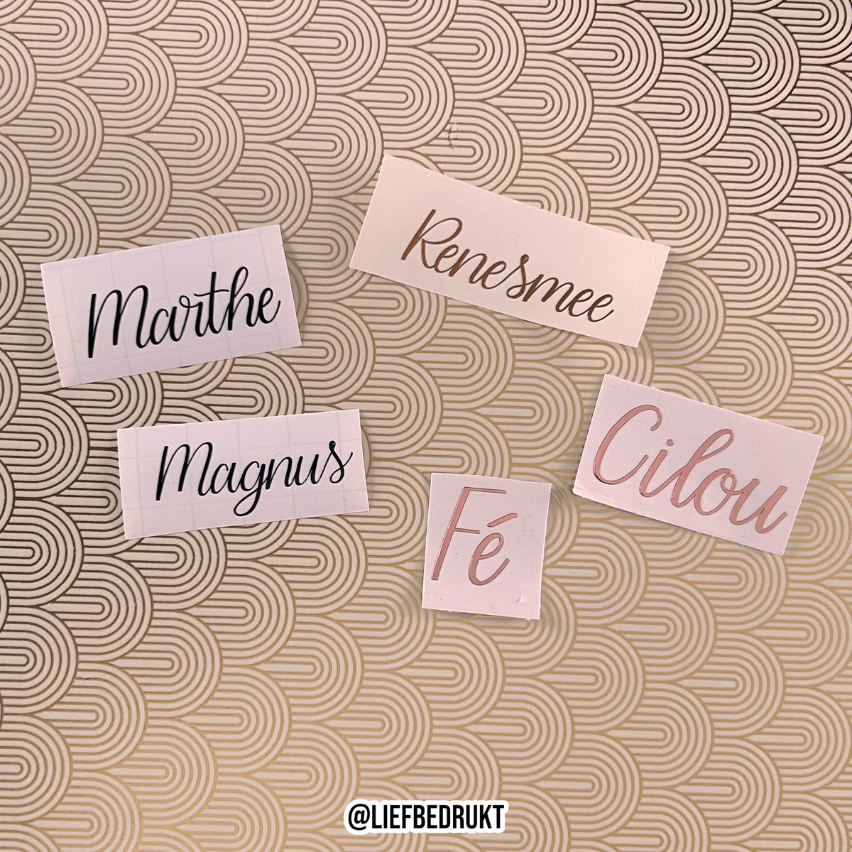 Vinyl naamstickers voor doopsuiker of bedankjes (vanaf 10 stuks)