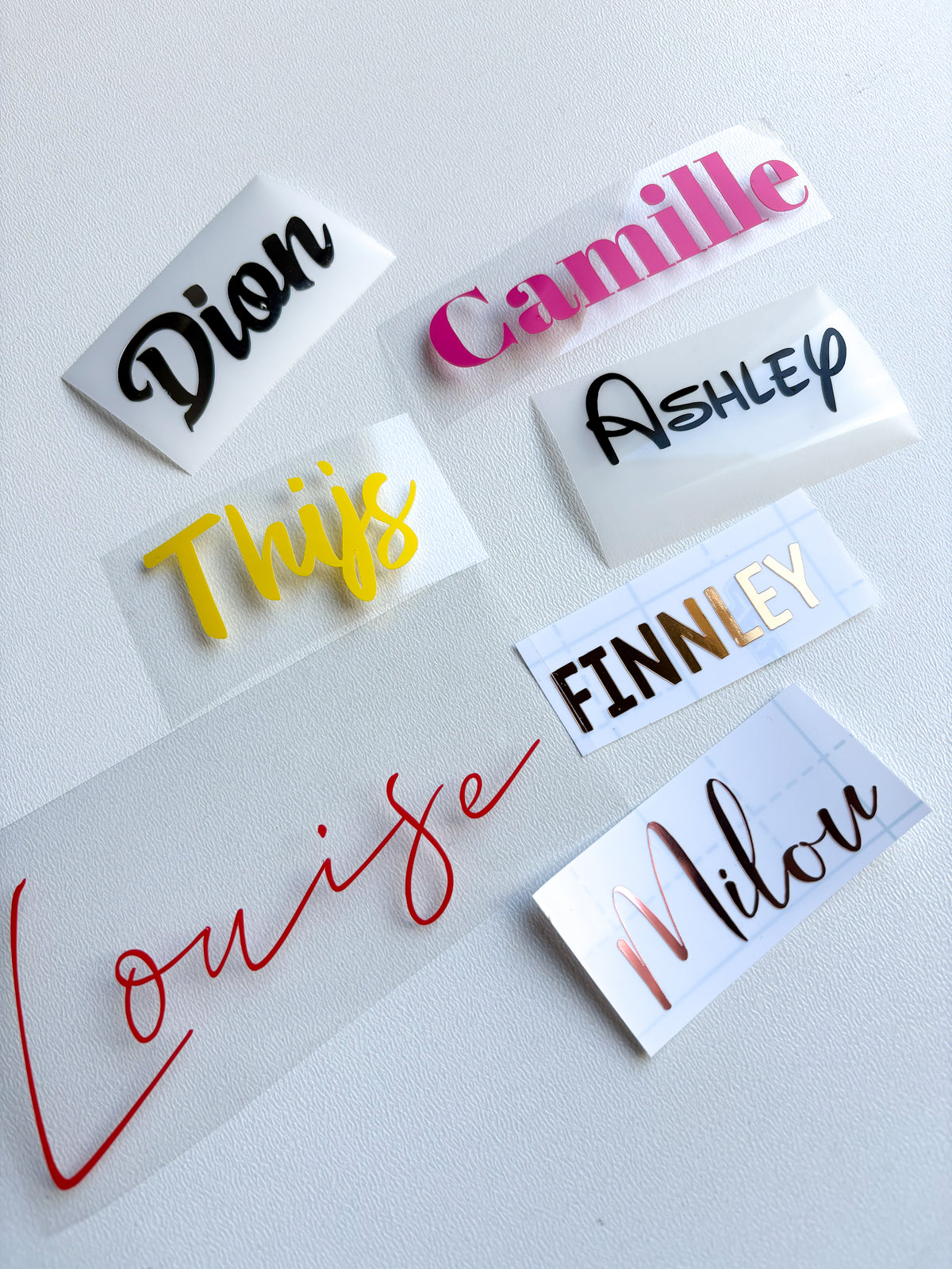 Vinyl naamstickers voor doopsuiker of bedankjes (vanaf 10 stuks)