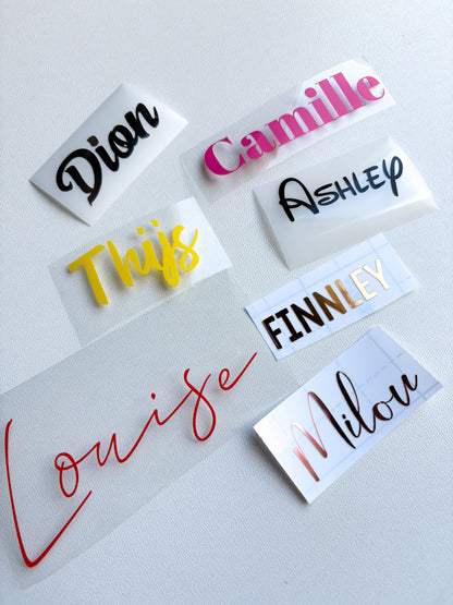 Vinyl naamstickers voor doopsuiker of bedankjes (vanaf 10 stuks)