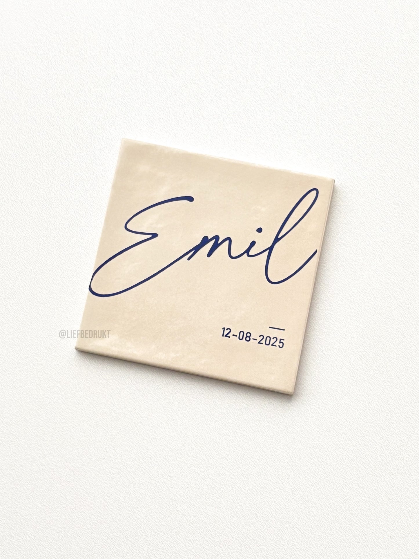 Tegel volgens geboortekaartje