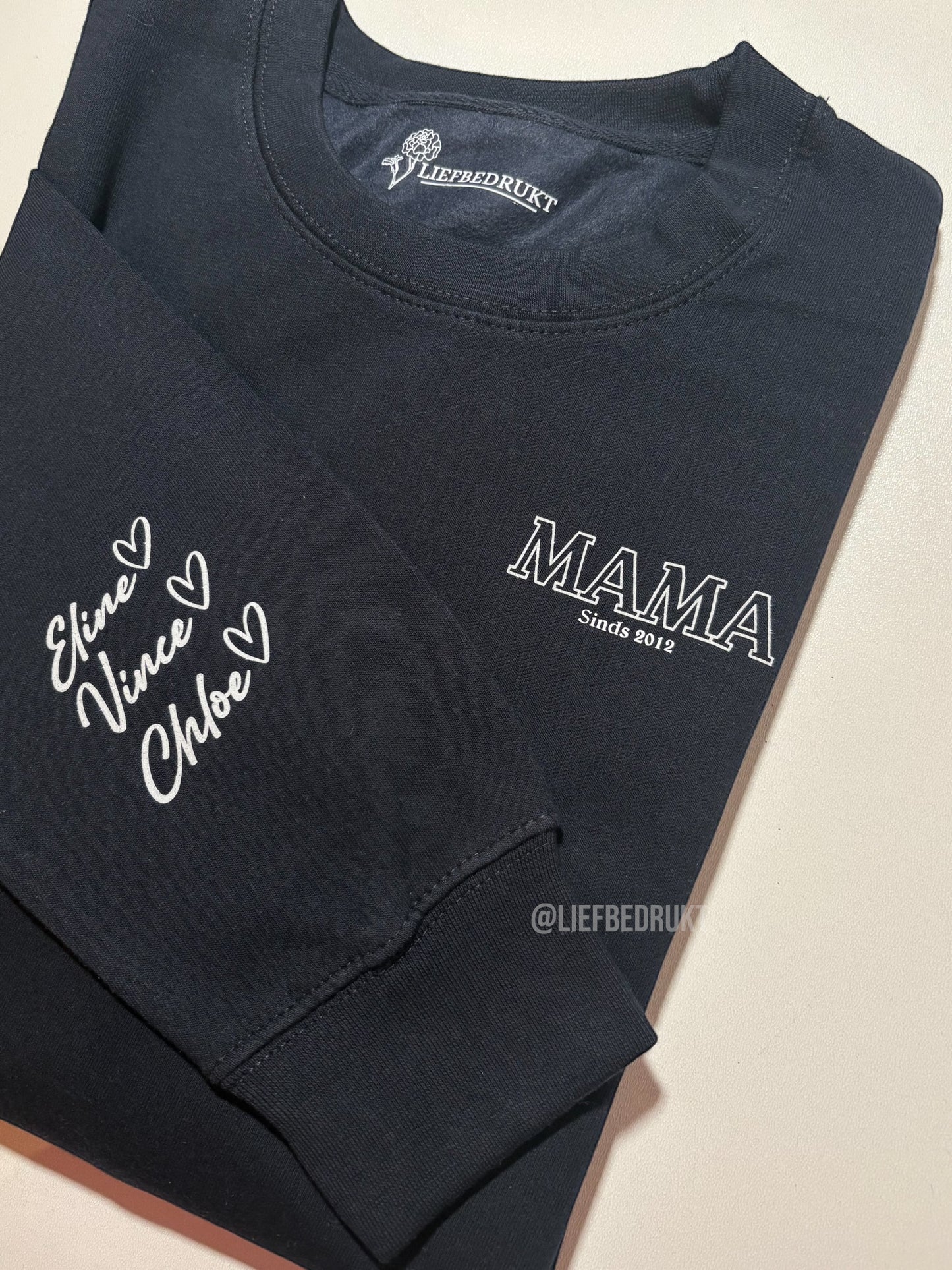 Sweater/hoodie met 'naam est. datum'