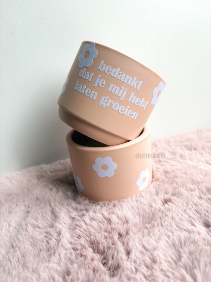 Gepersonaliseerd bloempotje met naam of tekst